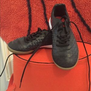 Nike low profile sneakers.